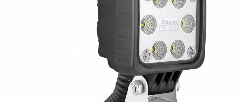 LED Arbeitsscheinwerfer 12-24V mit Griff, Schalter, Magnet, Spiralkabel +  KFZ Stecker